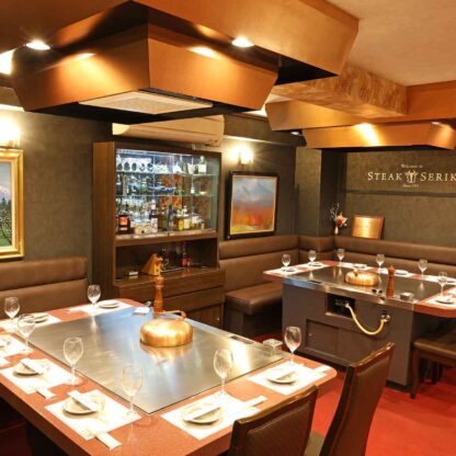 宇都宮で退職祝いに喜ばれる、世里花の落ち着いた個室風ソファ席